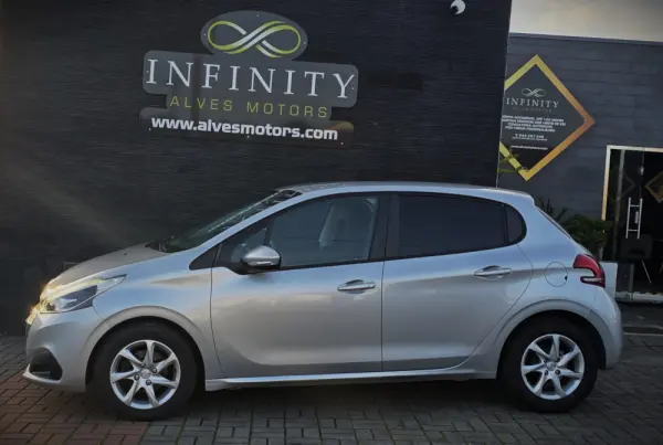 Peugeot 208 1.2 PureTech Active 2