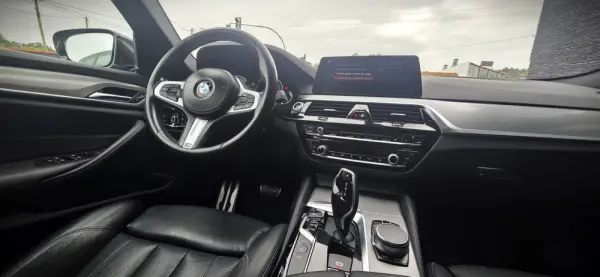 BMW 530 e iPerformance Pack M 15