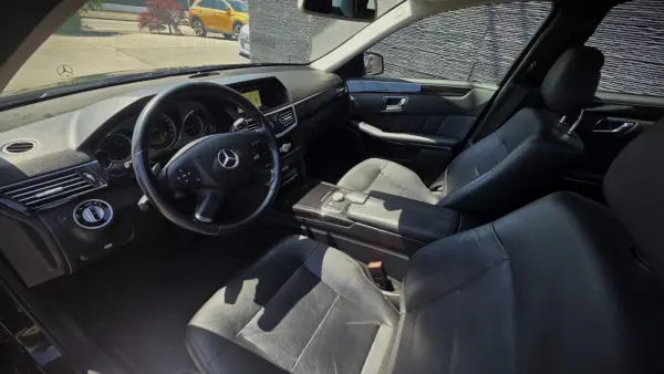 Mercedes-Benz E 220 BlueTEC 7G-TRONIC Avantgarde 13