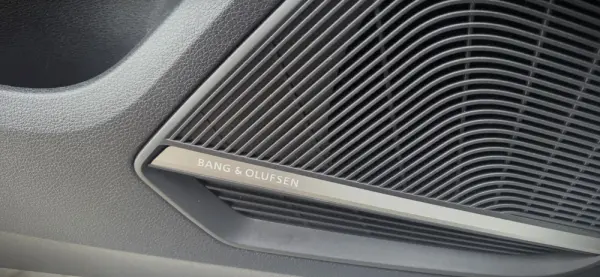 Audi Q2 2.0 TDI S tronic quattro 25