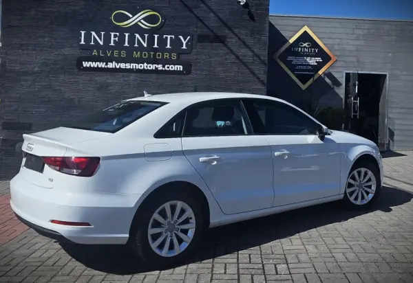 Audi A3 Limousine 1.6 TDI Advance Ultra 7