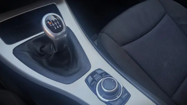 BMW 318 d Line Modern 18