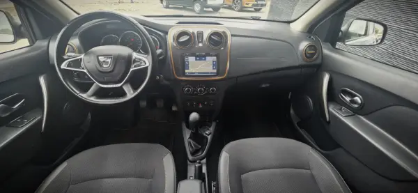 Dacia Sandero 0.9 TCe SL Explorer 11