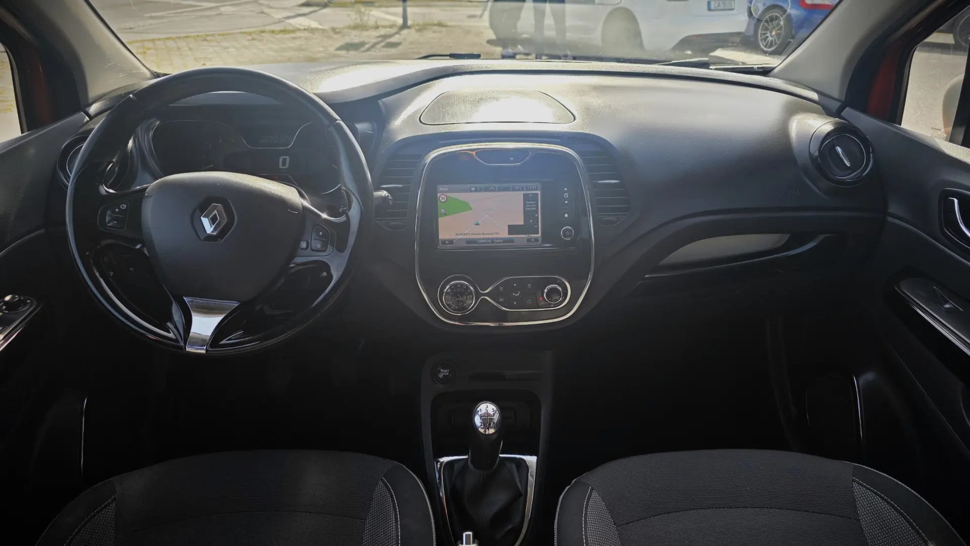 Renault Captur 1.5 dCi Exclusive 10