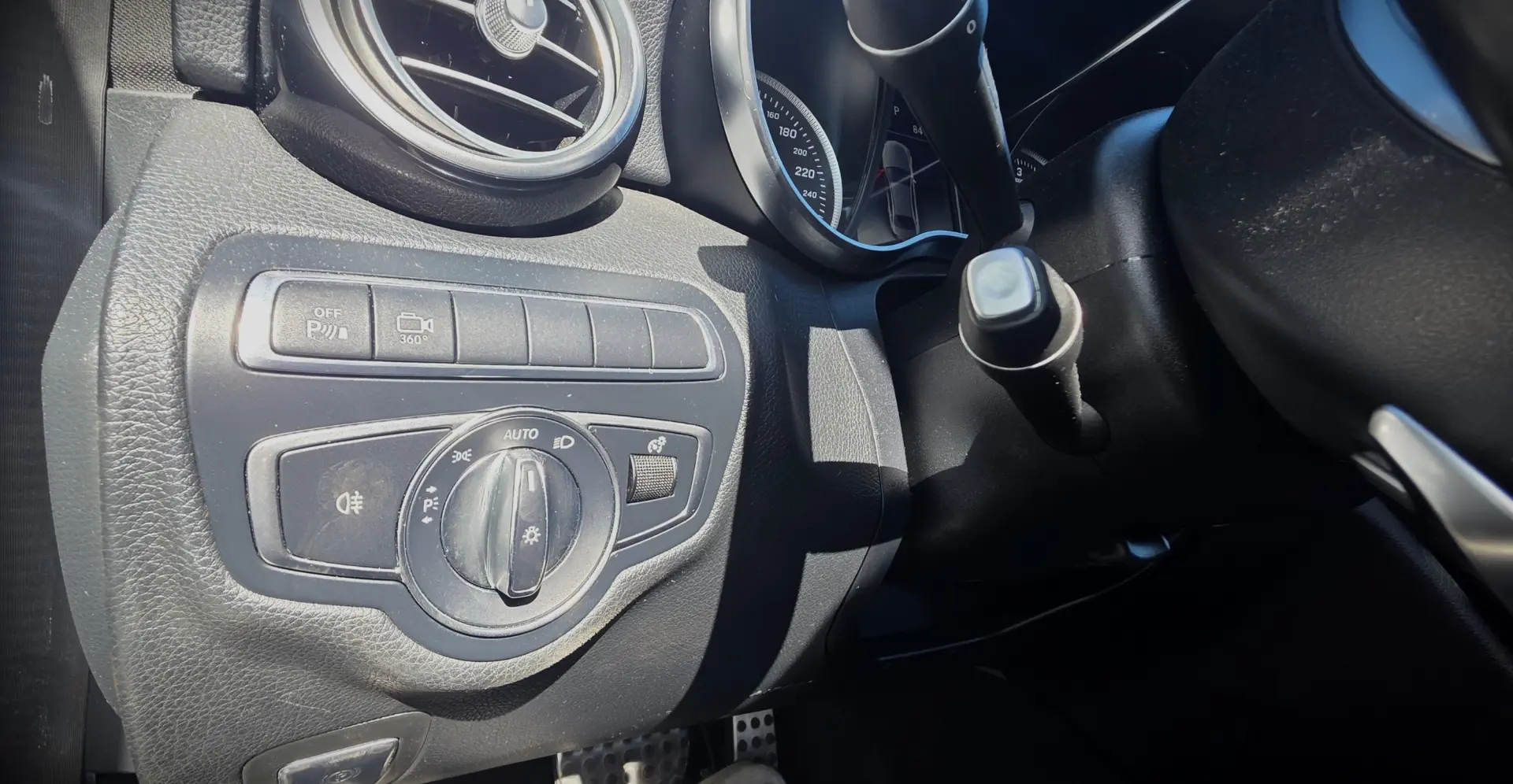 Mercedes-Benz C 300 h AMG Line 23