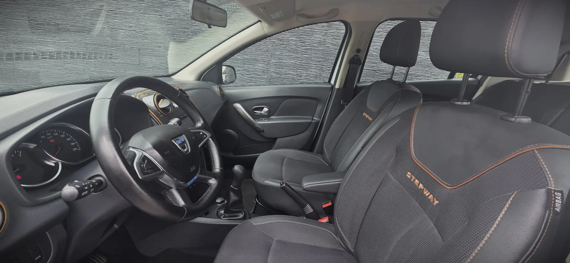 Dacia Sandero 0.9 TCe SL Explorer 15
