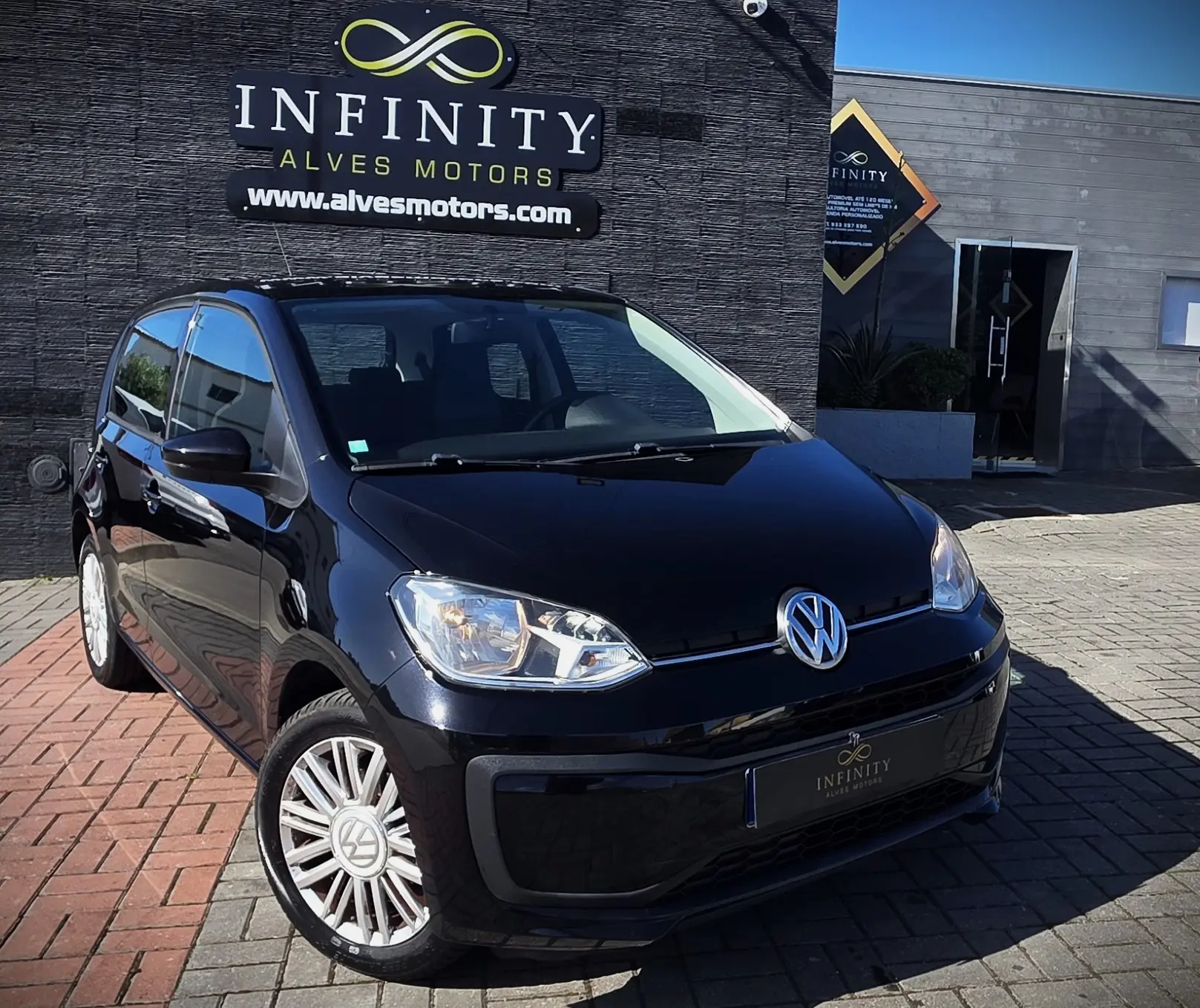 Volkswagen Up! 1.0 Move Color 3
