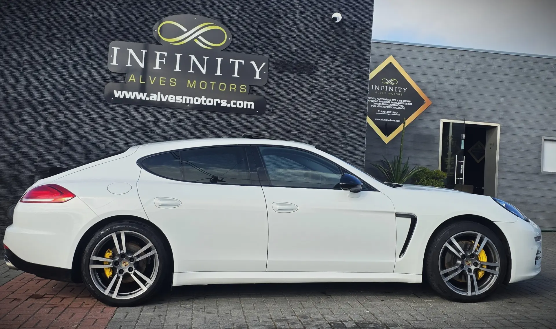 Porsche Panamera Platinum Edition 4