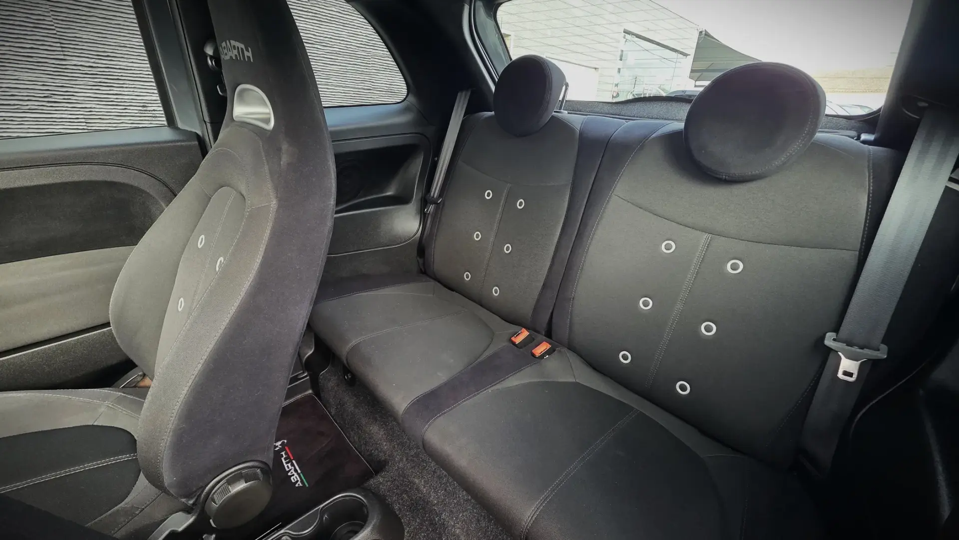 Abarth 595C 1.4 T-Jet 28