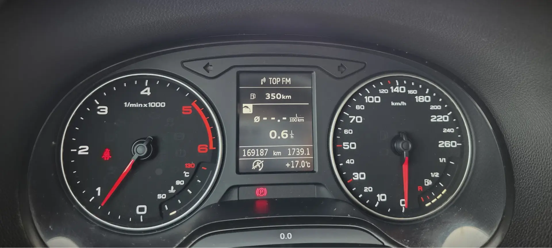 Audi A3 Sportback 1.6 TDi Business Line Attraction 19