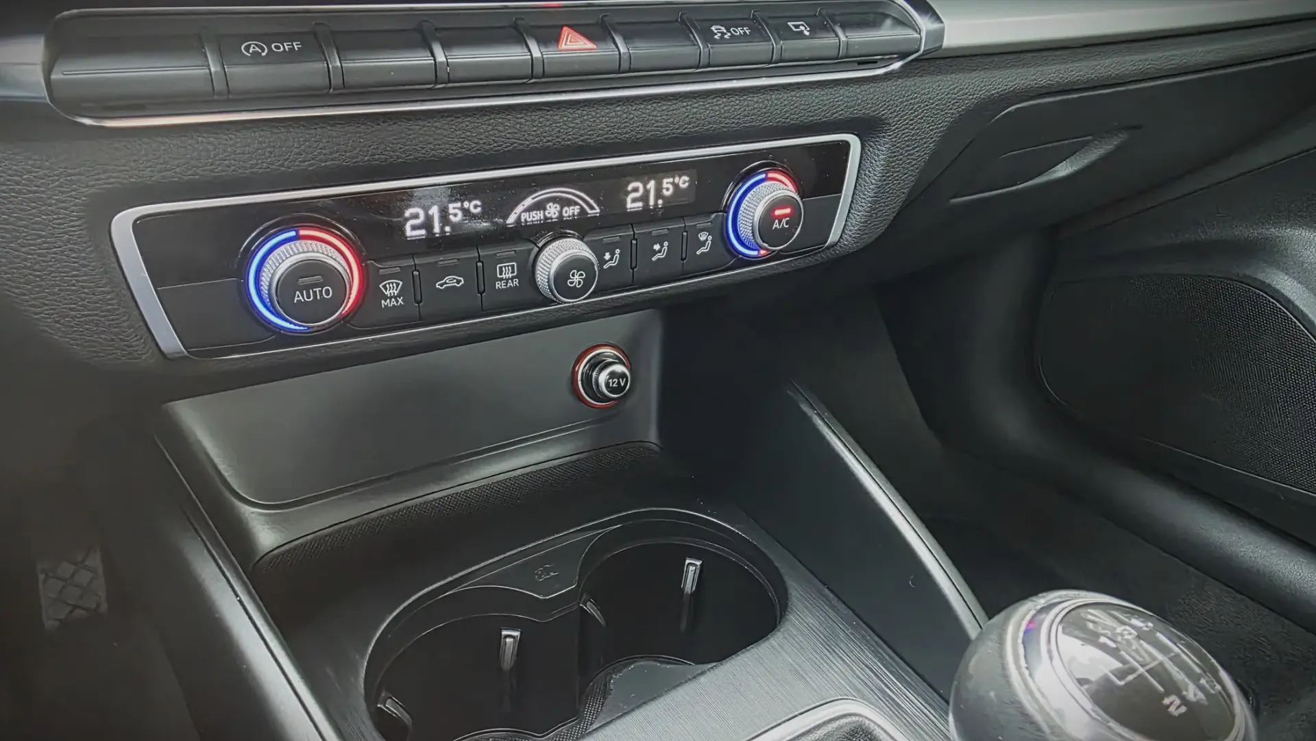 Audi A3 Sportback 1.6 TDi Business Line Attraction 24