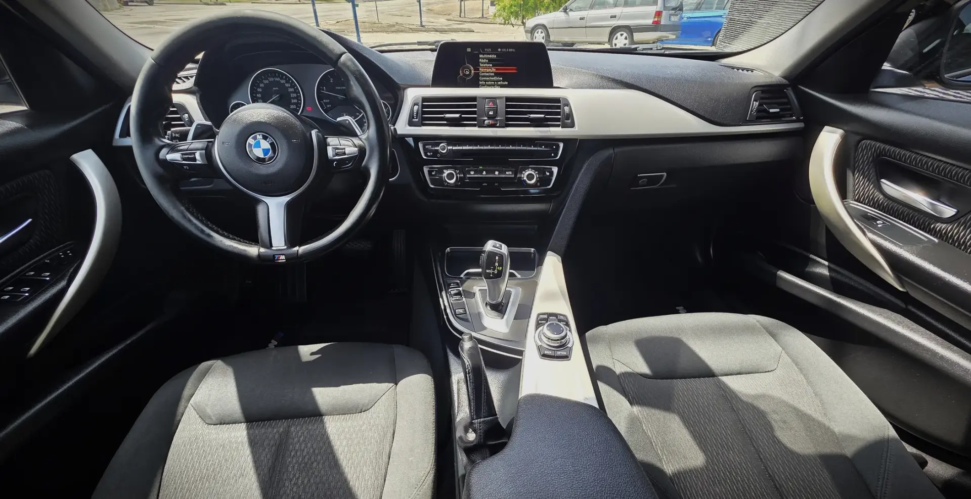 BMW 320 d Touring Line Luxury Auto 12