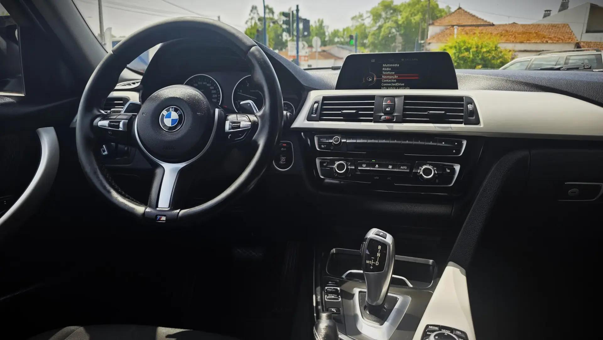 BMW 320 d Touring Line Luxury Auto 13