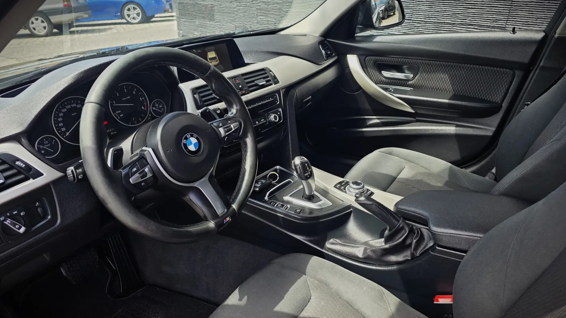 BMW 320 d Touring Line Luxury Auto 14