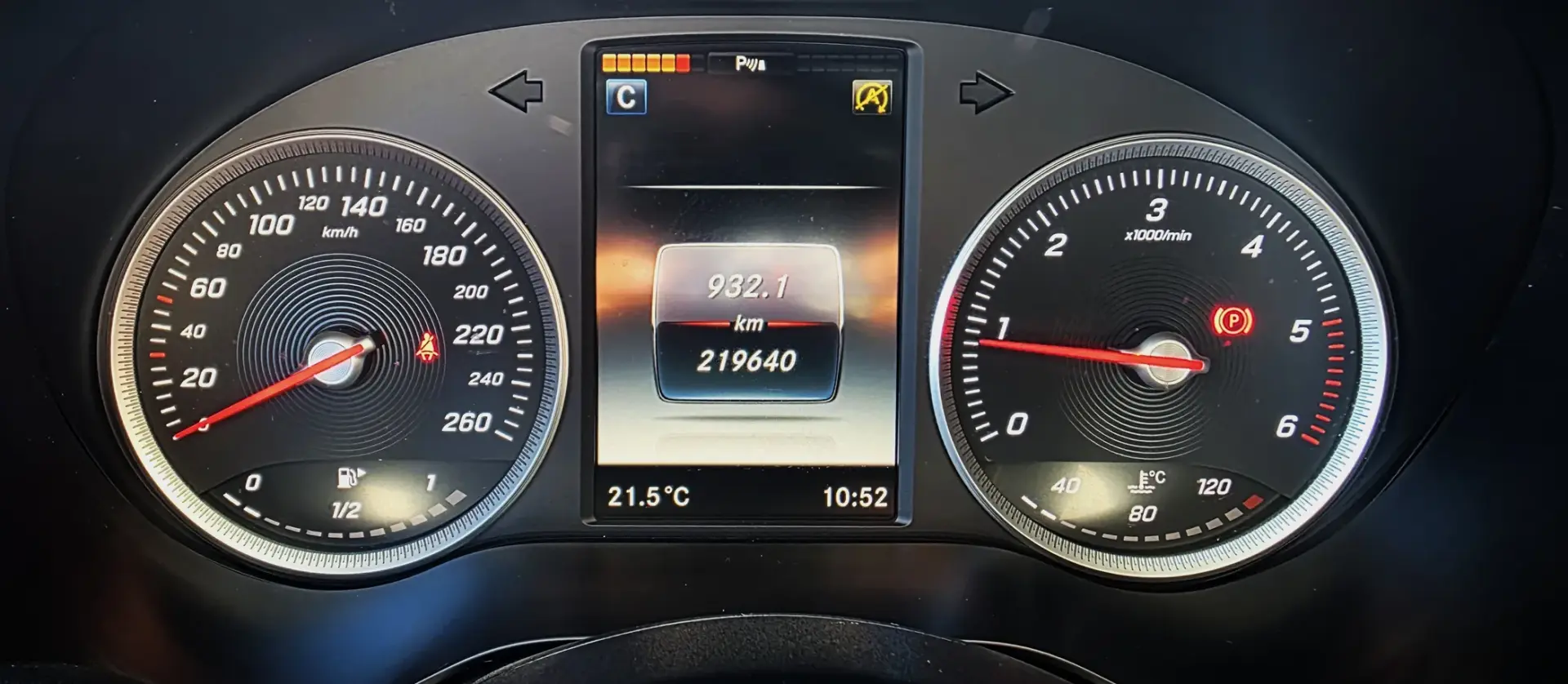 Mercedes-Benz C 180 BlueTEC Avantgarde 13