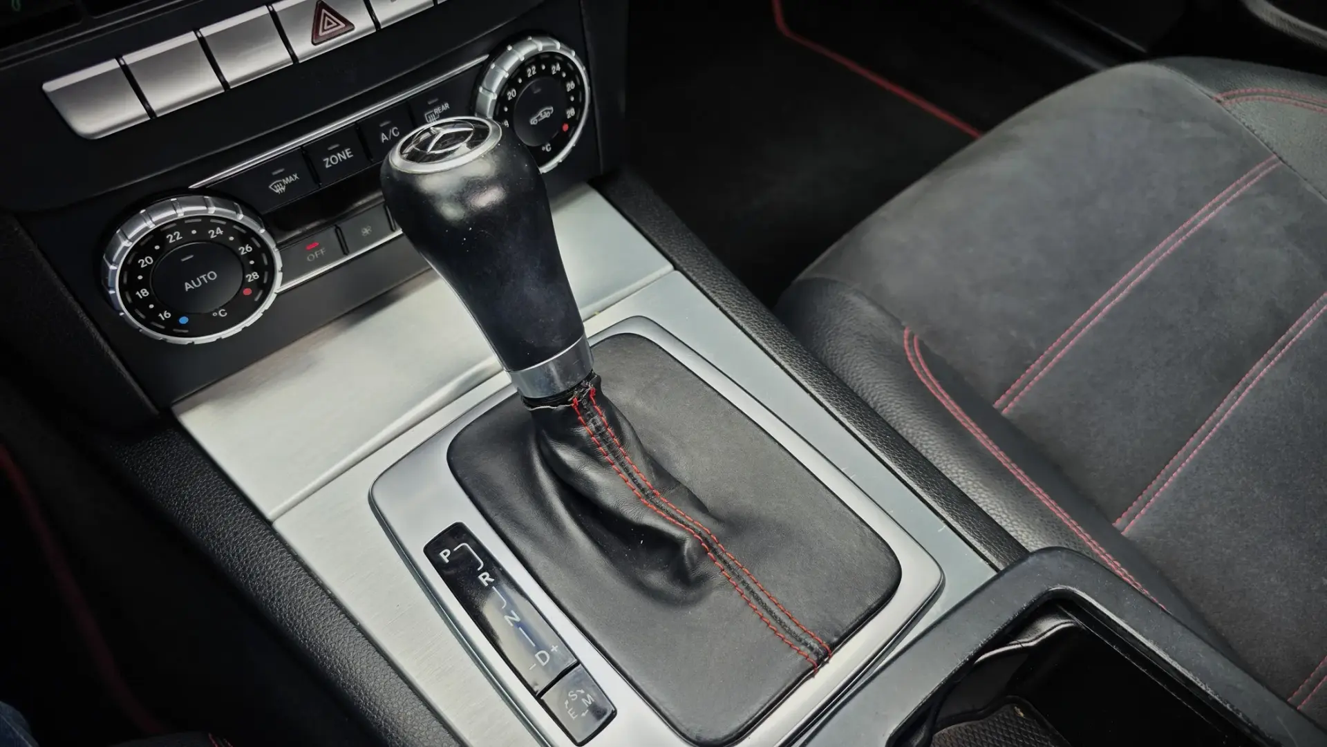 Mercedes-Benz C 250 COUPÉ d AMG Line Aut. 28