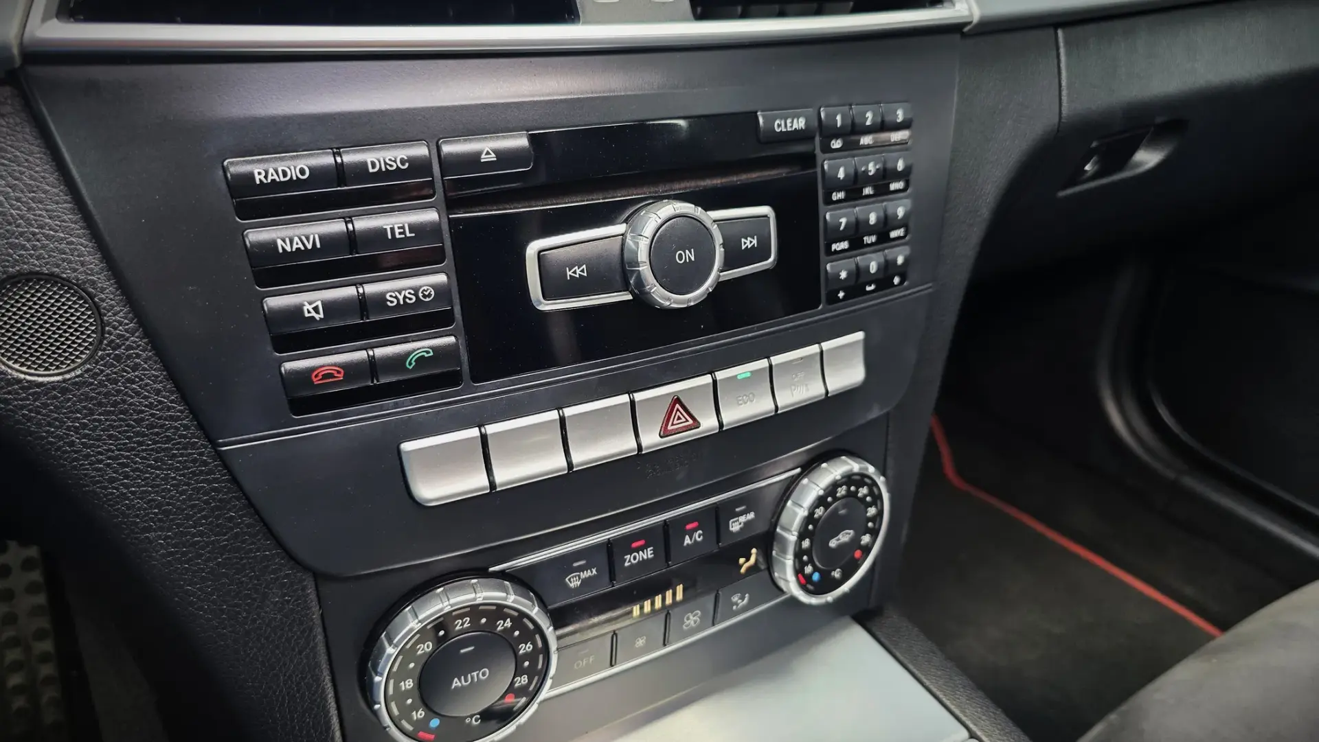 Mercedes-Benz C 250 COUPÉ d AMG Line Aut. 29