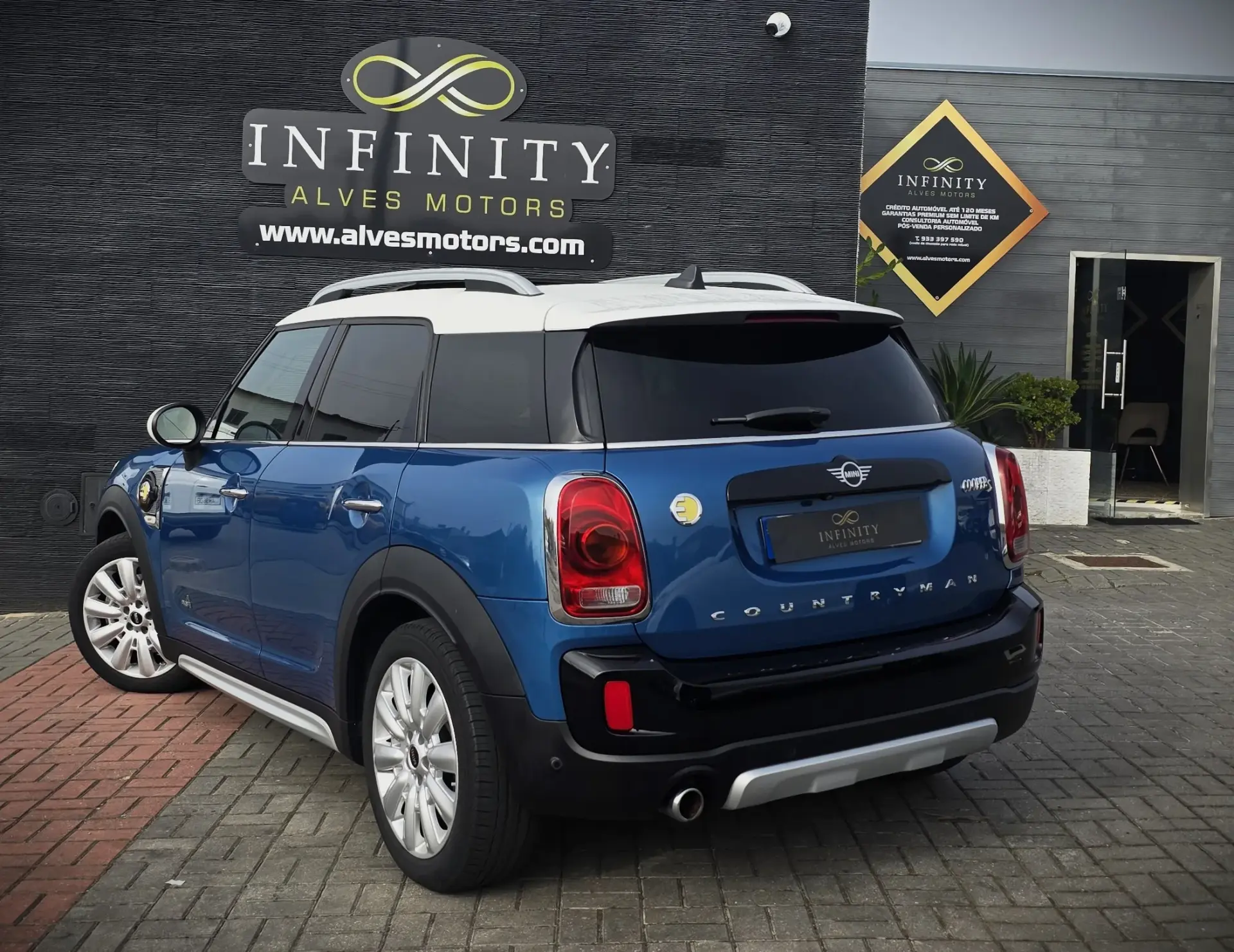 MINI Countryman Cooper SE ALL4 Auto 8