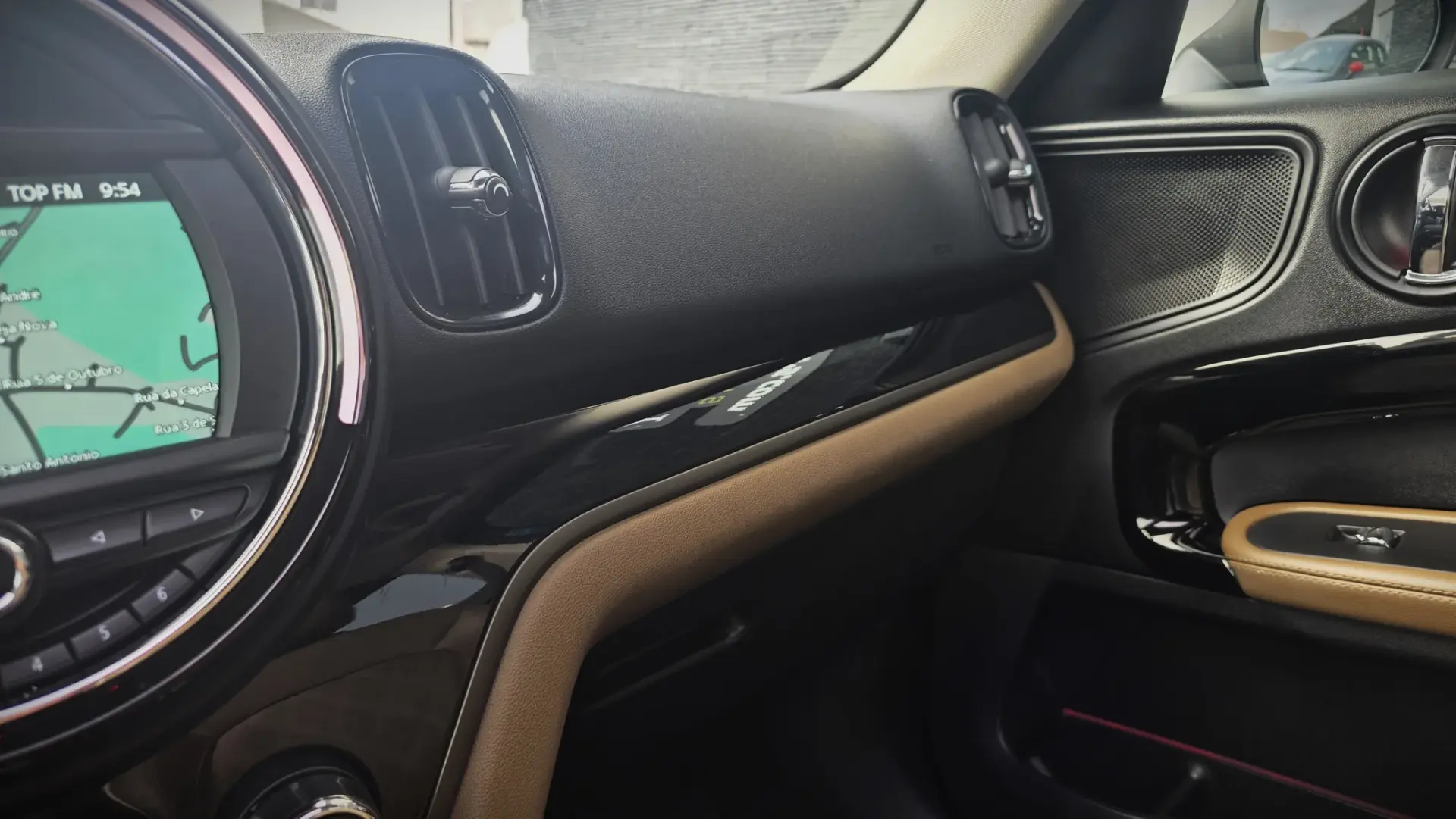 MINI Countryman Cooper SE ALL4 Auto 27