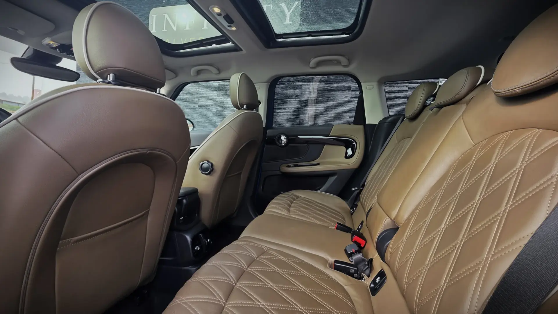 MINI Countryman Cooper SE ALL4 Auto 31