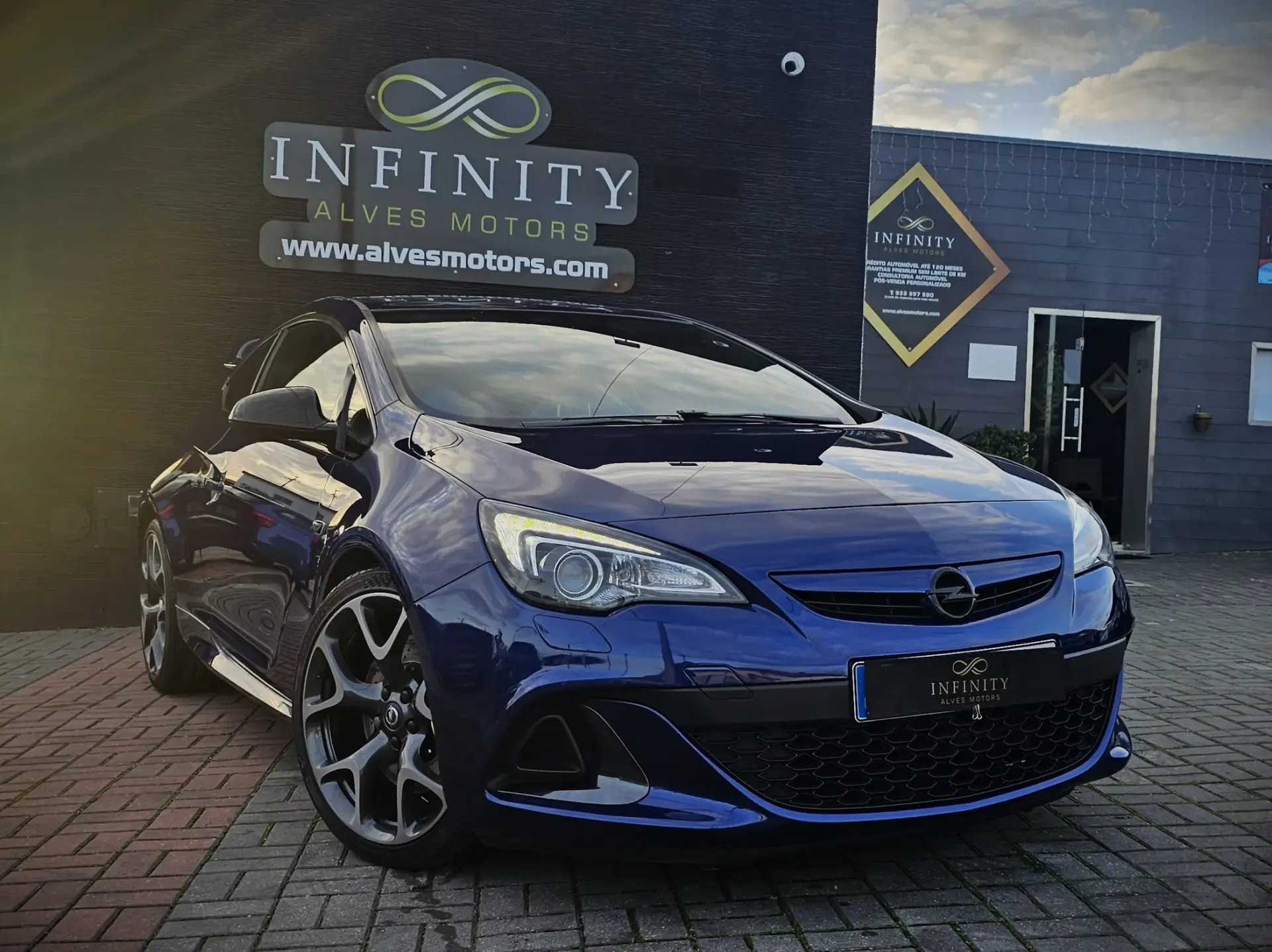 Opel Astra GTC 2.0 T 5