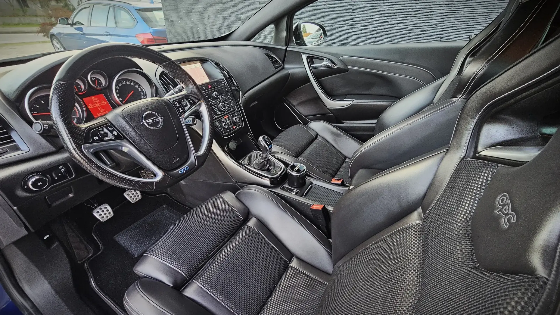 Opel Astra GTC 2.0 T 19