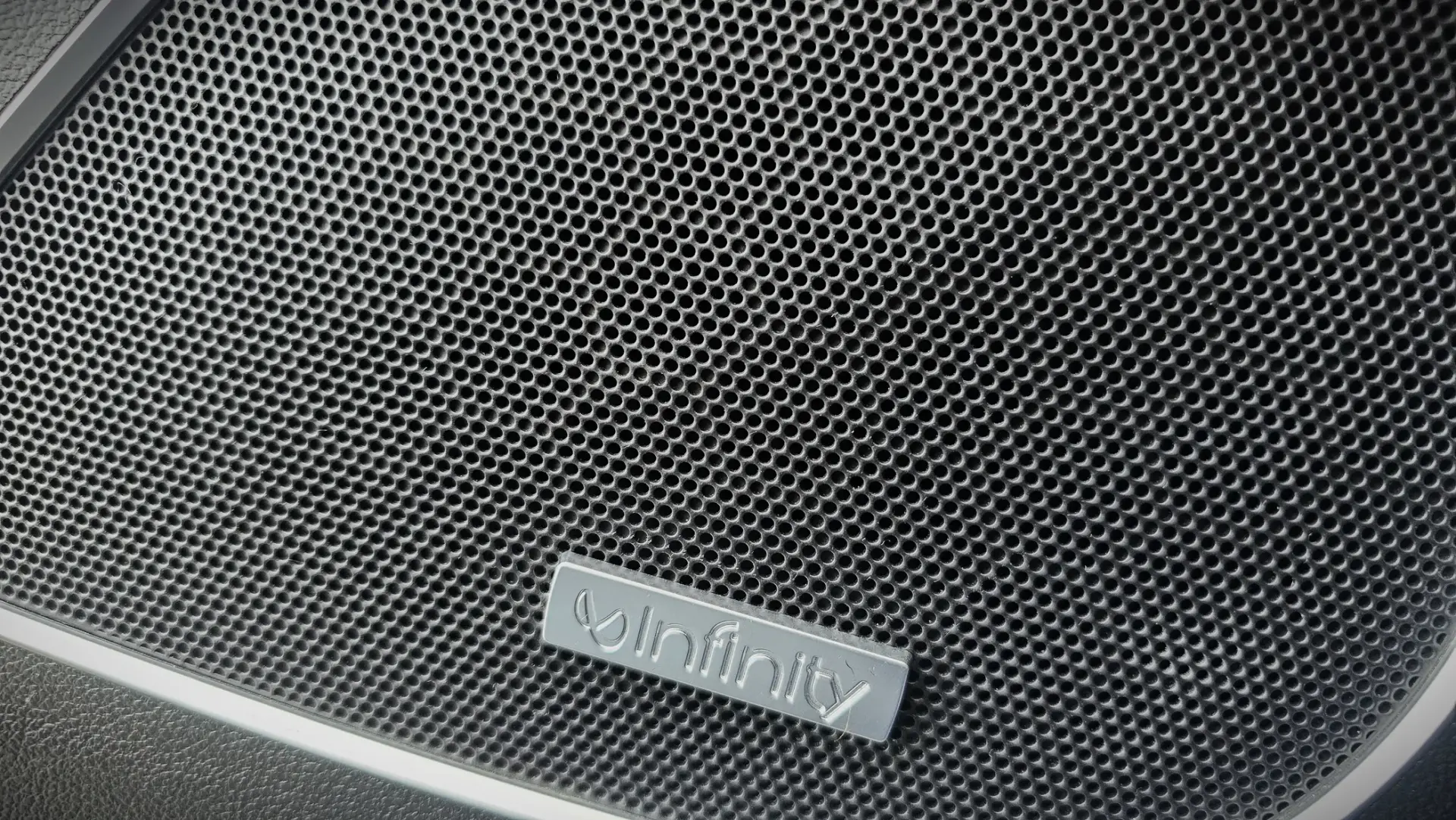 Opel Astra GTC 2.0 T 23