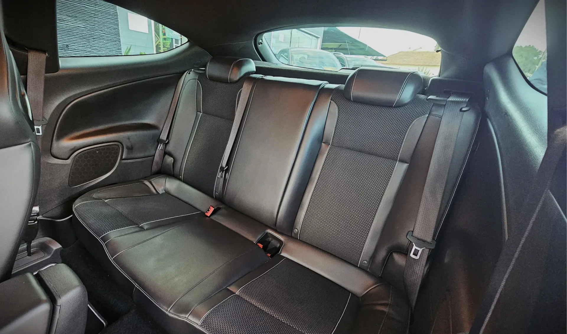 Opel Astra GTC 2.0 T 31