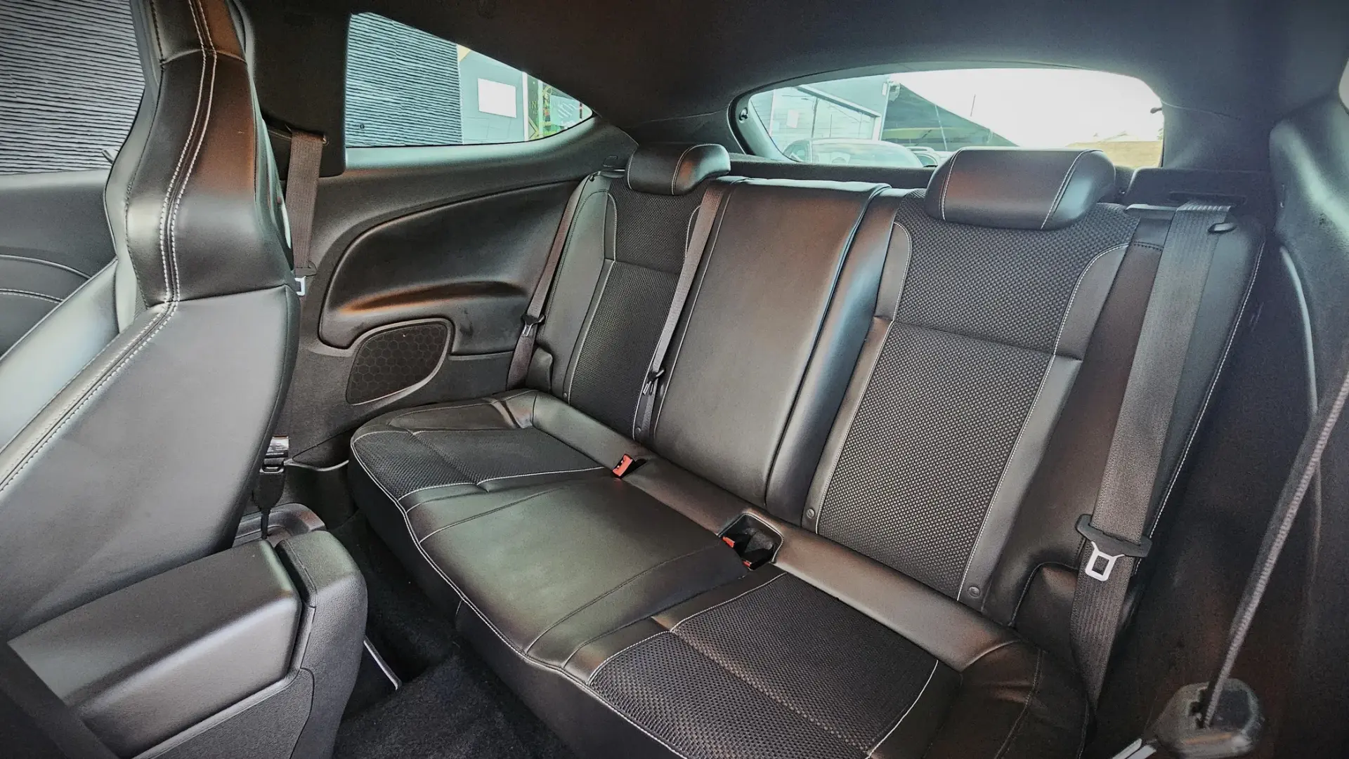 Opel Astra GTC 2.0 T 32