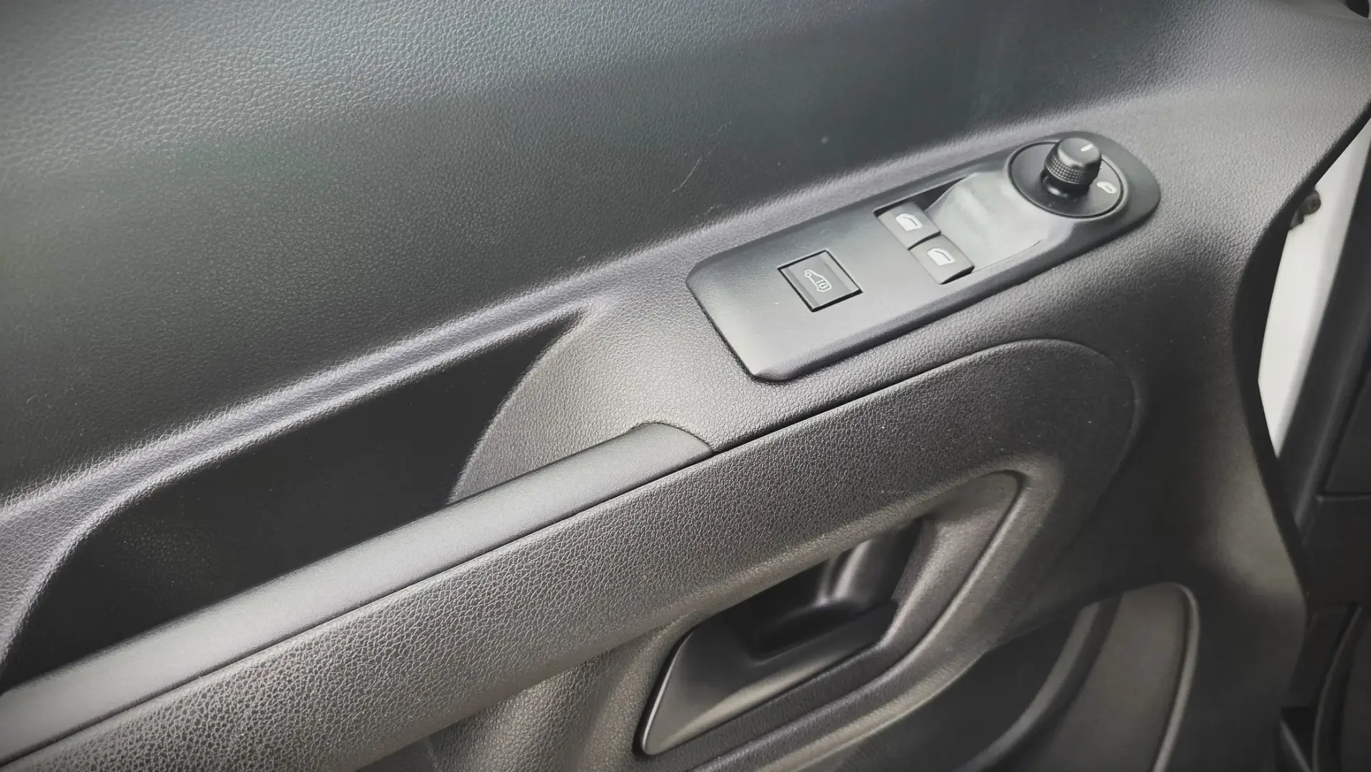 Peugeot Partner 1.5 BlueHDi Pro Standard 16