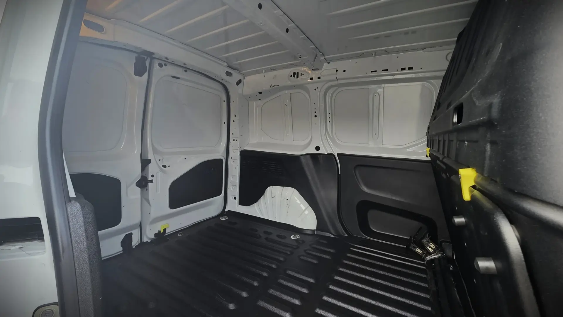 Peugeot Partner 1.5 BlueHDi Pro Standard 21