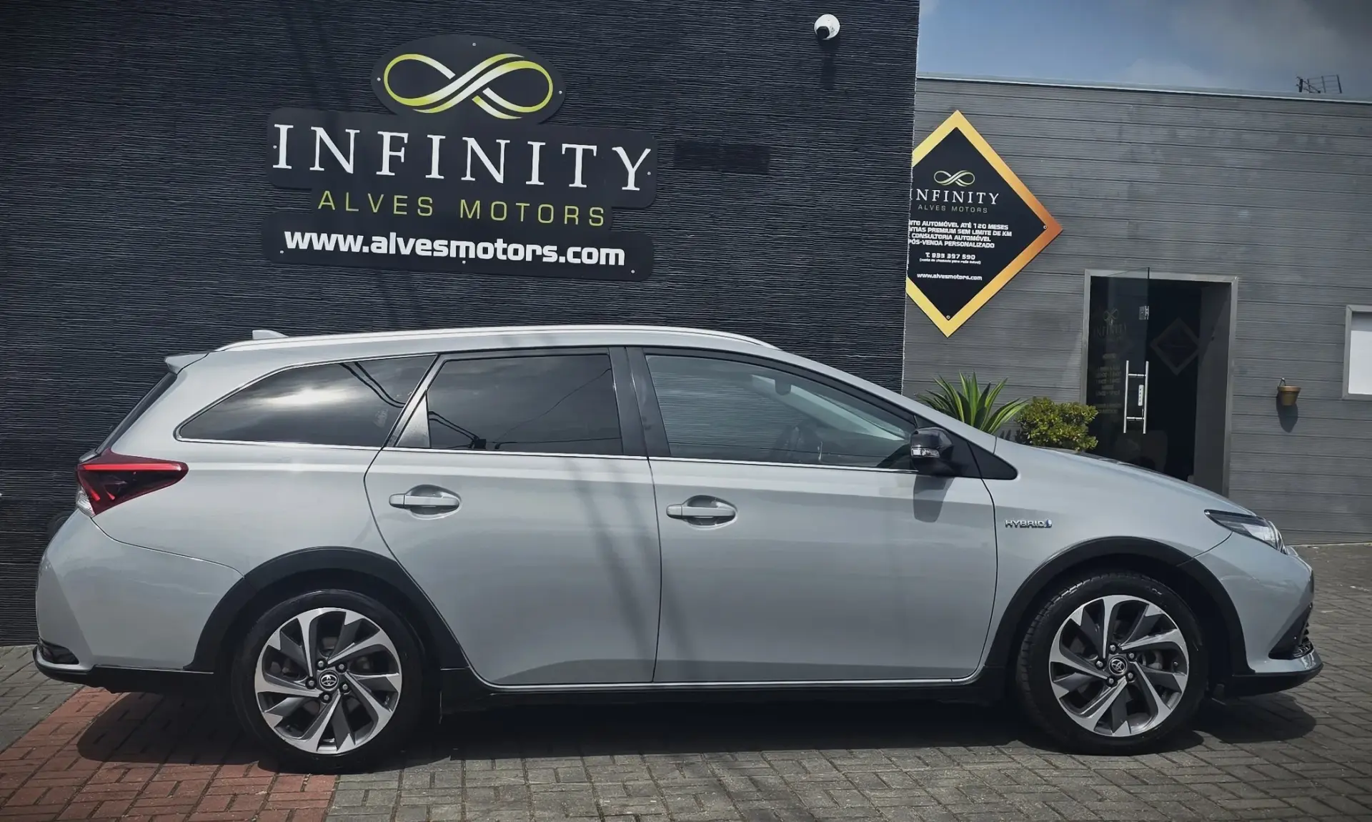 Toyota Auris Touring Sports 1.8 HSD CONFORT + P.SPORTS HYBRID 5