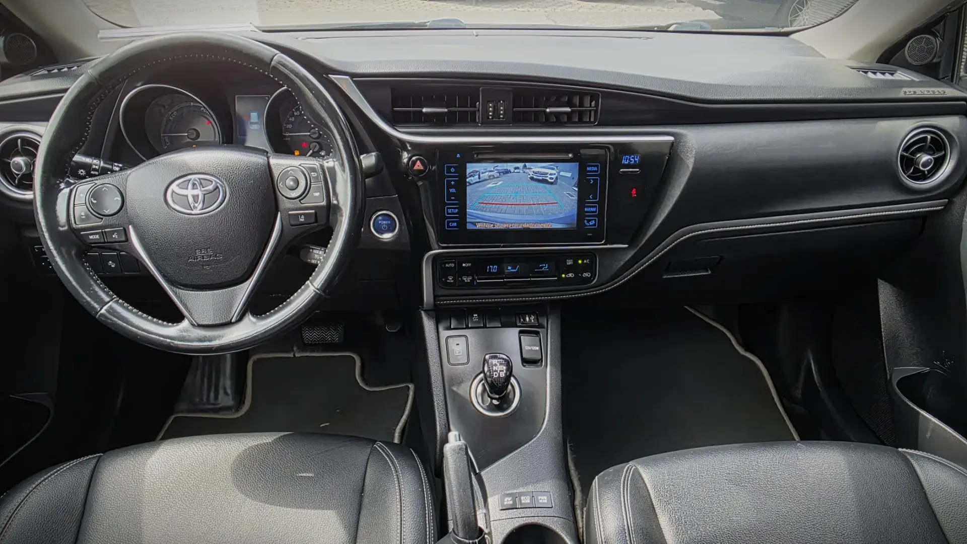 Toyota Auris Touring Sports 1.8 HSD CONFORT + P.SPORTS HYBRID 11