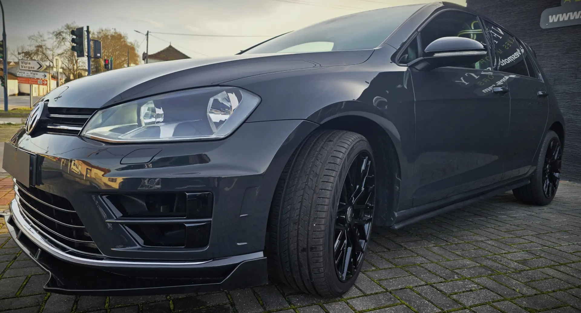 Volkswagen Golf 1.6 TDI KIT EXTERIOR R 11
