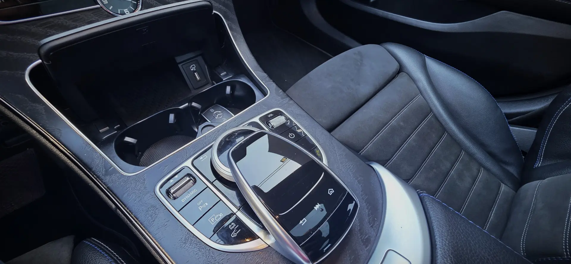 Mercedes-Benz C 300 de 9G-TRONIC AMG Line 34