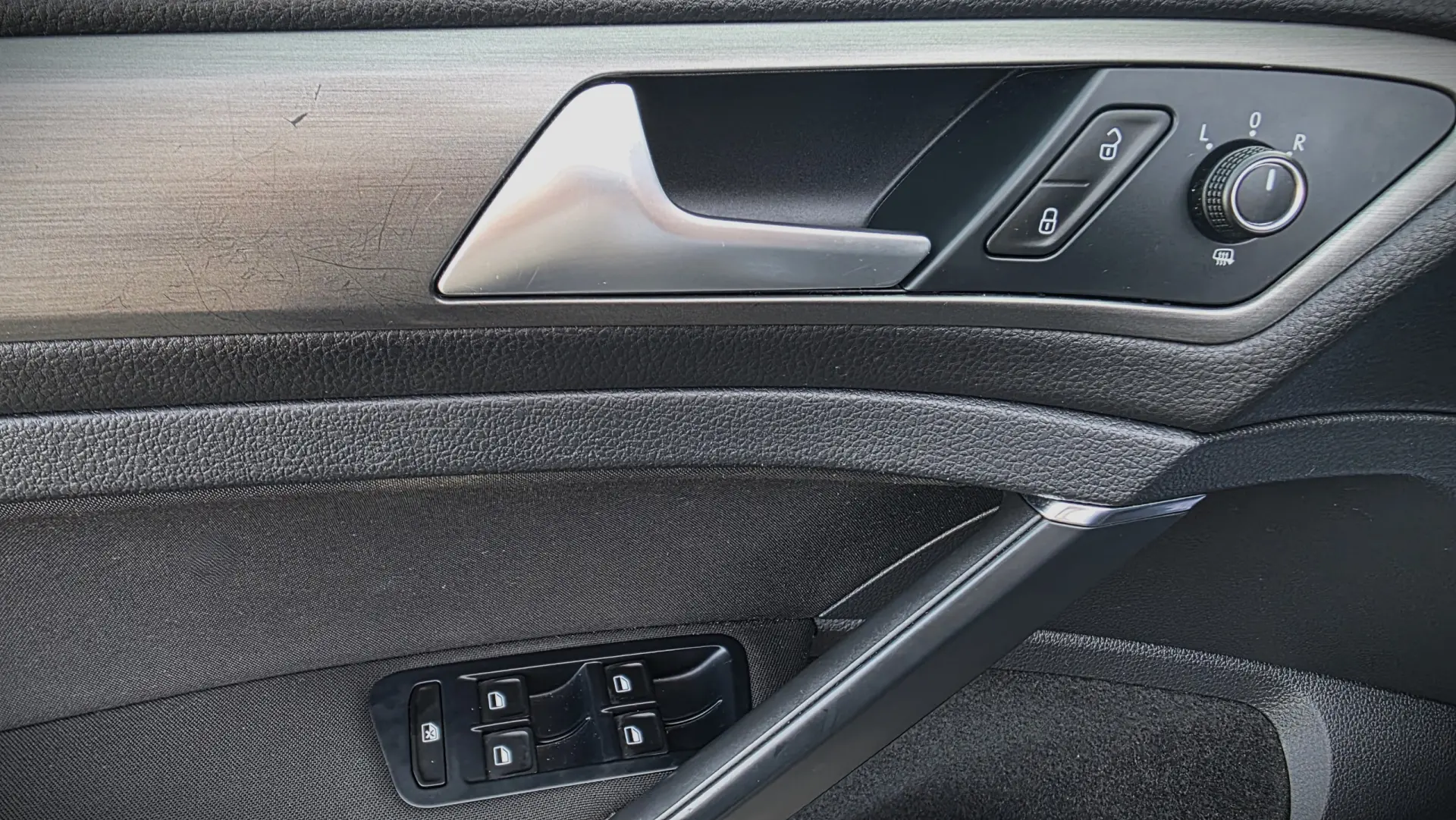 Volkswagen Golf 1.6 TDI KIT EXTERIOR R 22