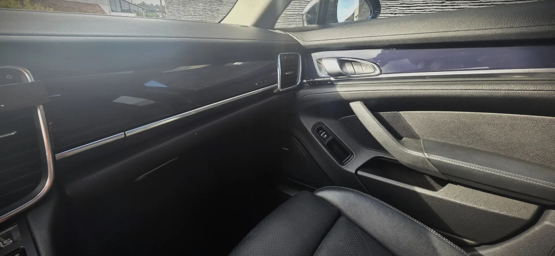 Porsche Panamera Platinum Edition 29
