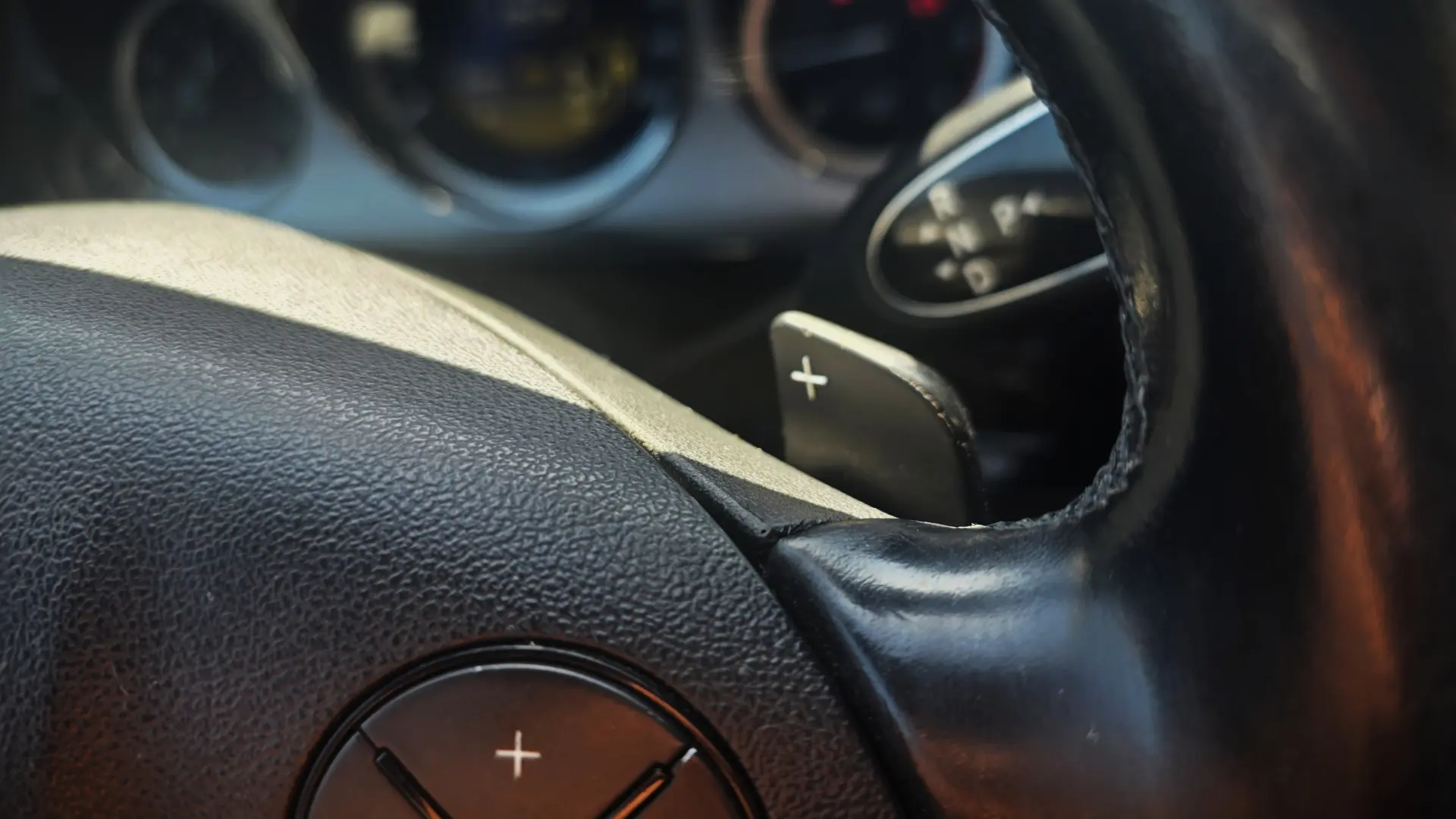 Mercedes-Benz E 220 BlueTEC 7G-TRONIC Avantgarde 23