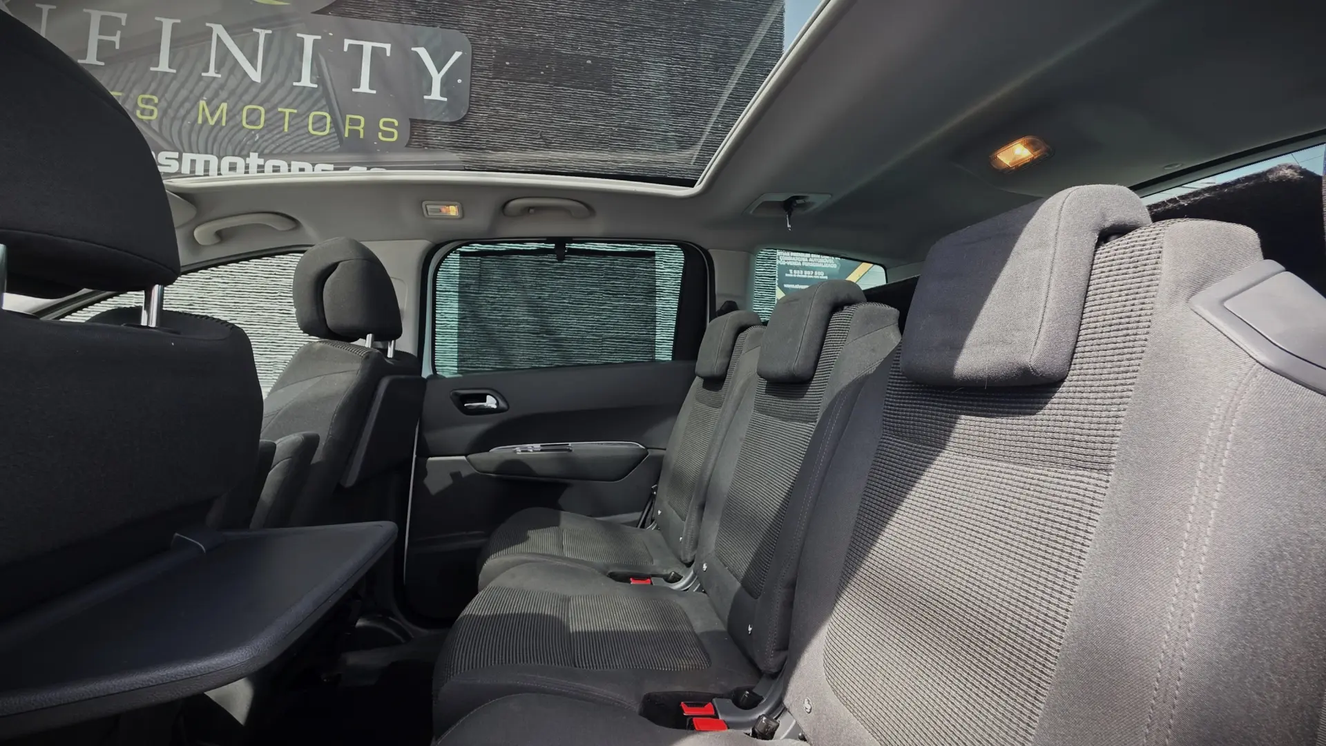 Peugeot 5008 2.0 HDi Allure 23