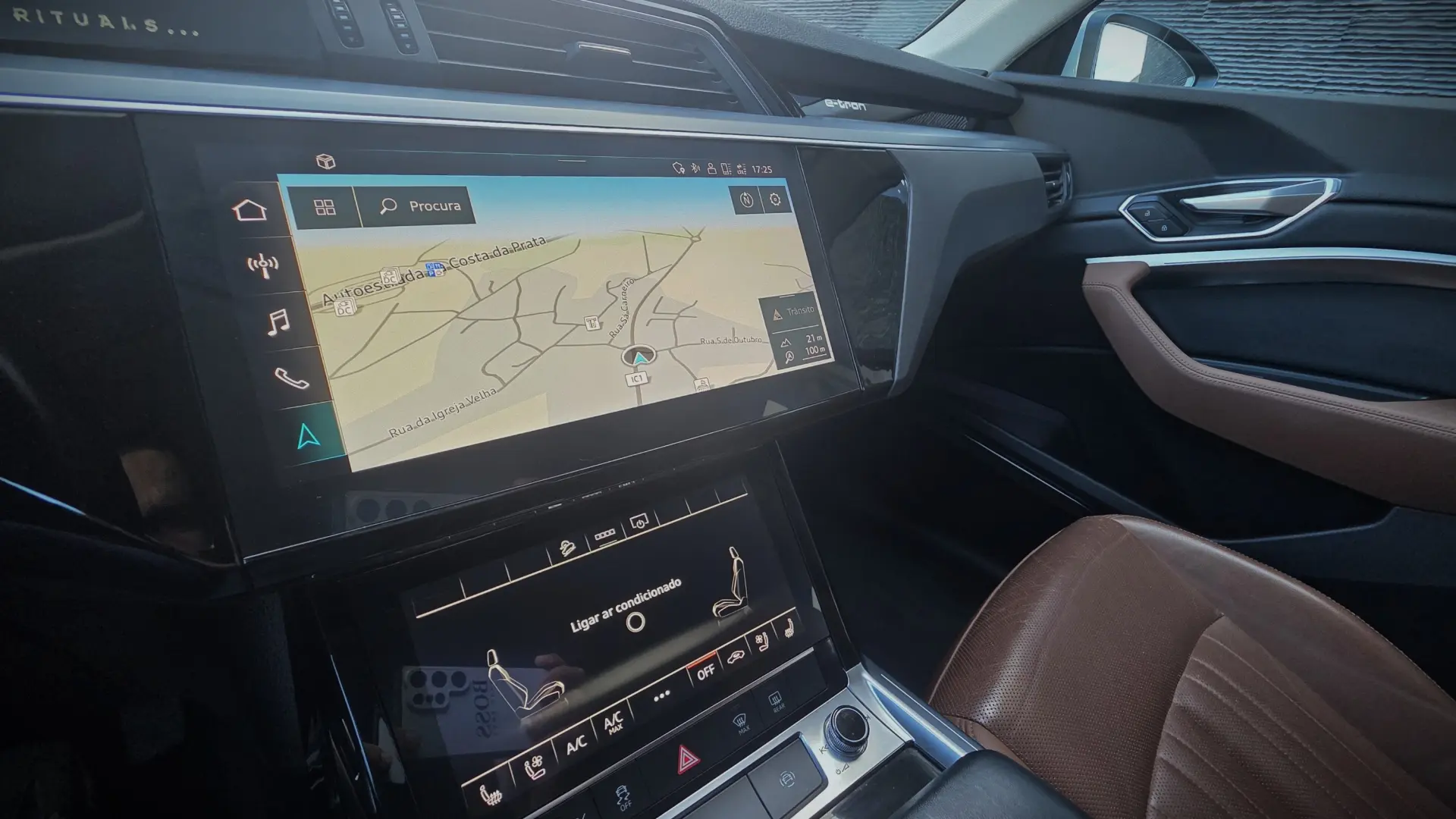 Audi e-tron 55 quattro S line 32