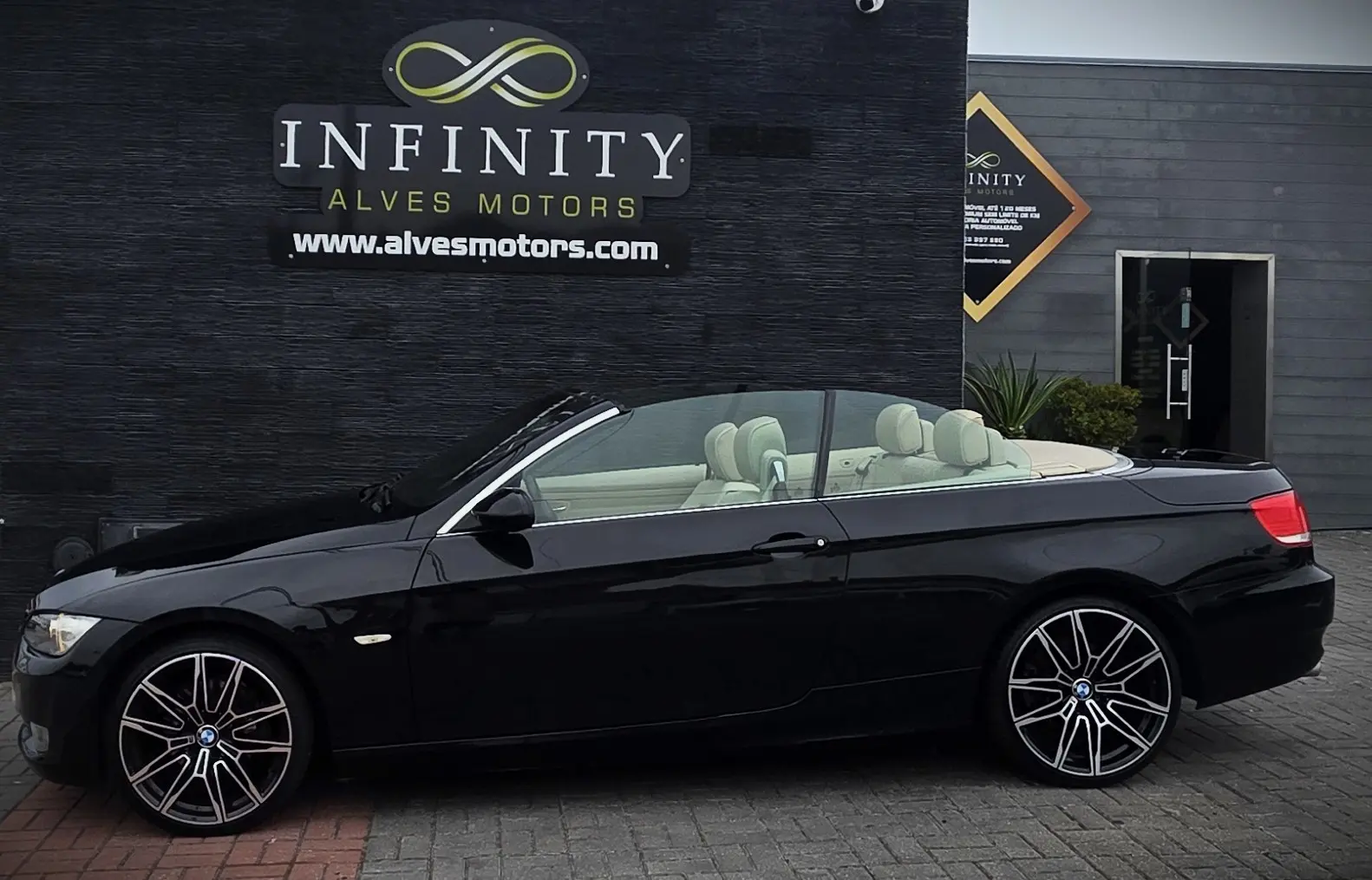 BMW 320 i Intense Auto 1