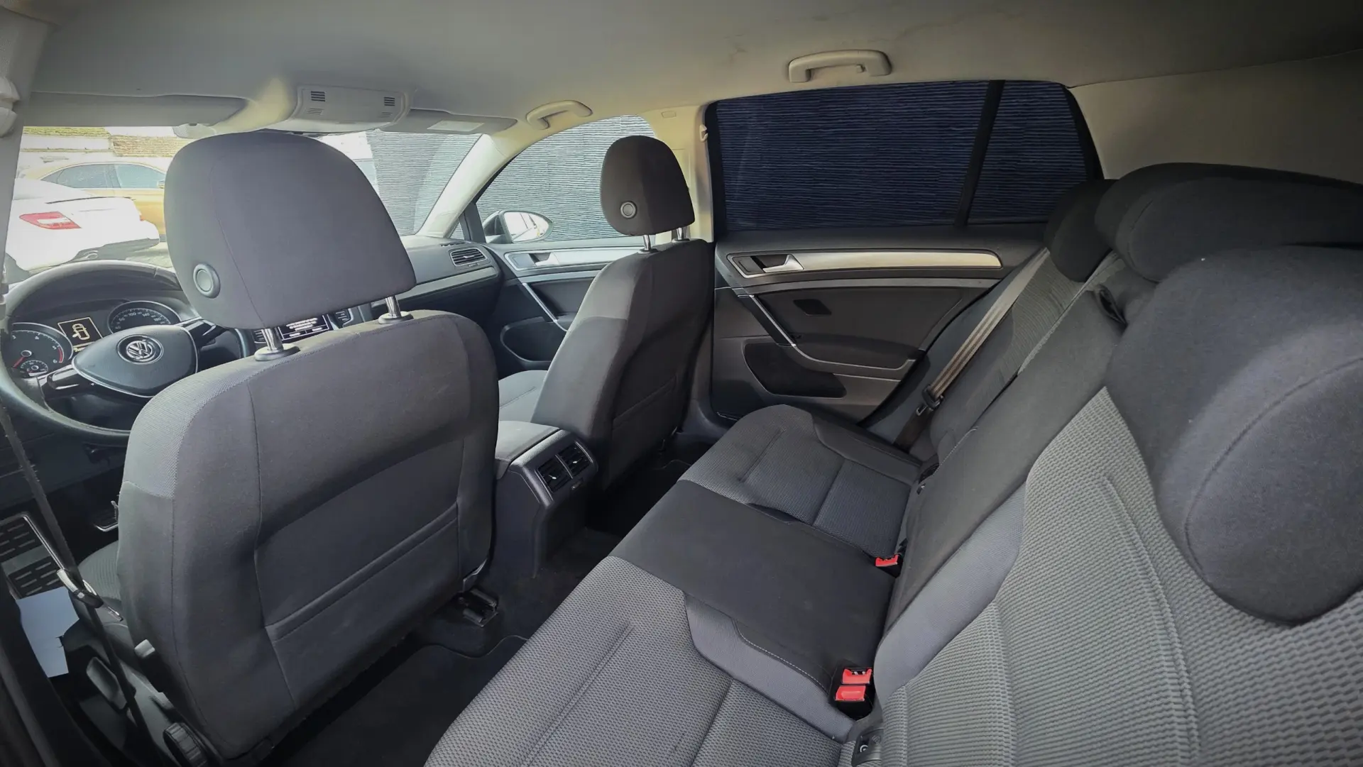 Volkswagen Golf 1.6 TDI KIT EXTERIOR R 27