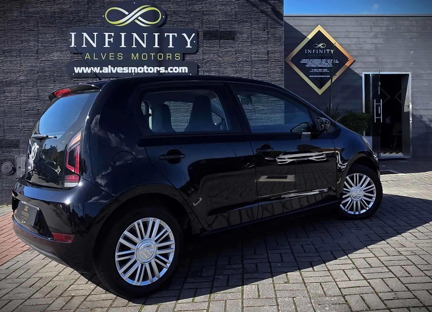 Volkswagen Up! 1.0 Move Color 6