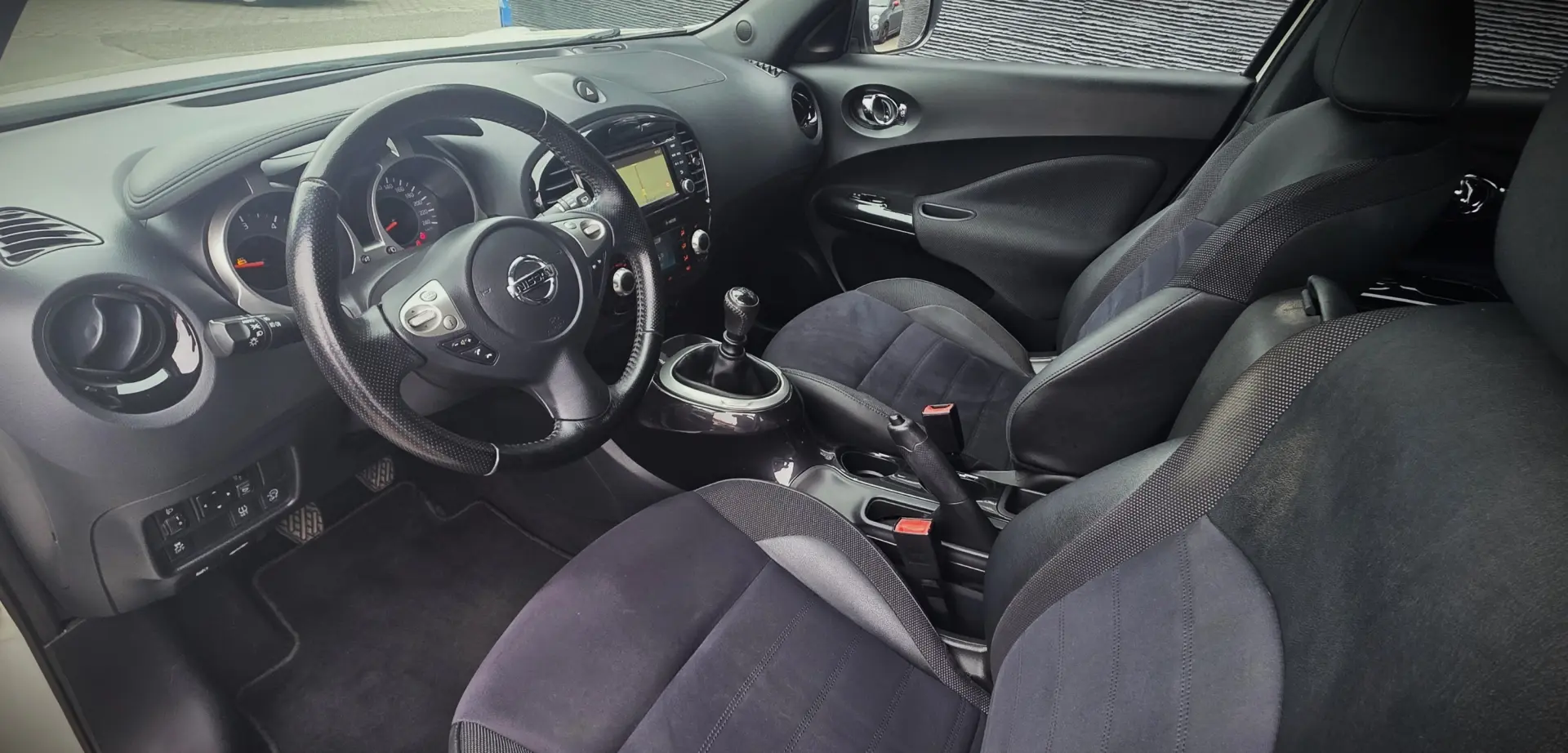 Nissan Juke 1.5 dCi N-Connecta P.Ext.1 Black Tokyo 15