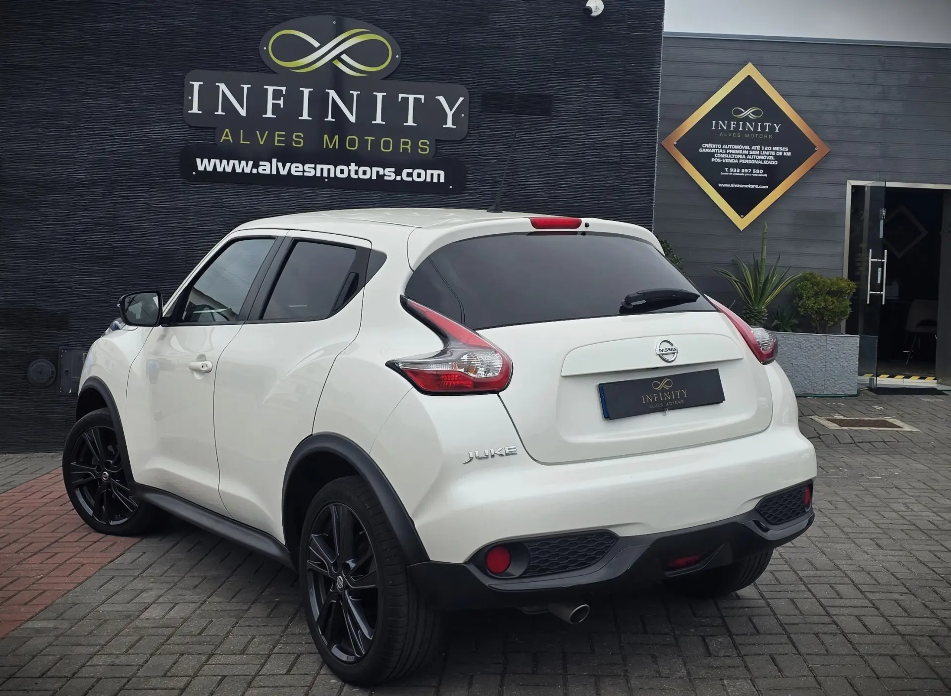 Nissan Juke 1.5 dCi N-Connecta P.Ext.1 Black Tokyo 8