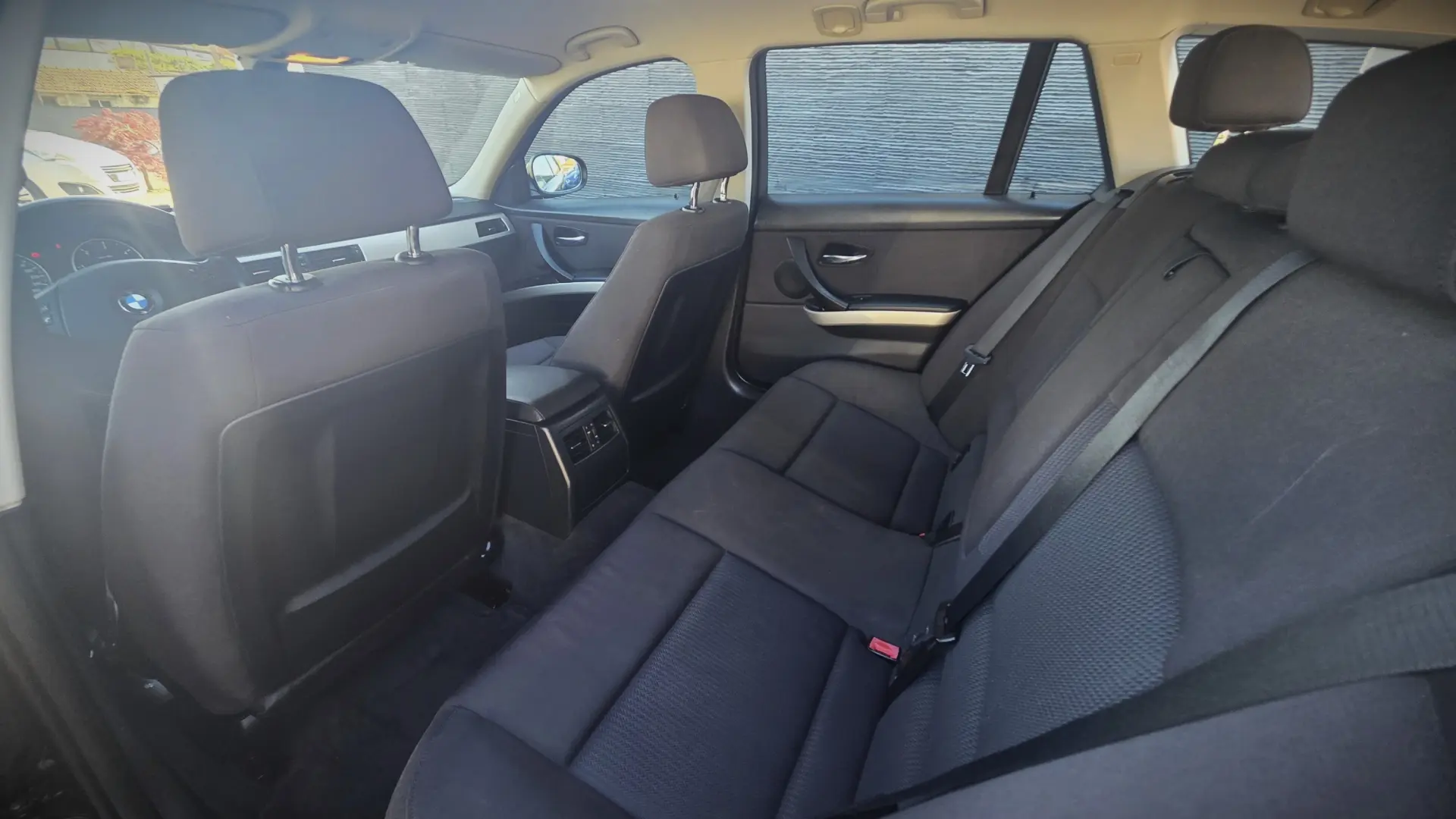 BMW 318 d Line Modern 22