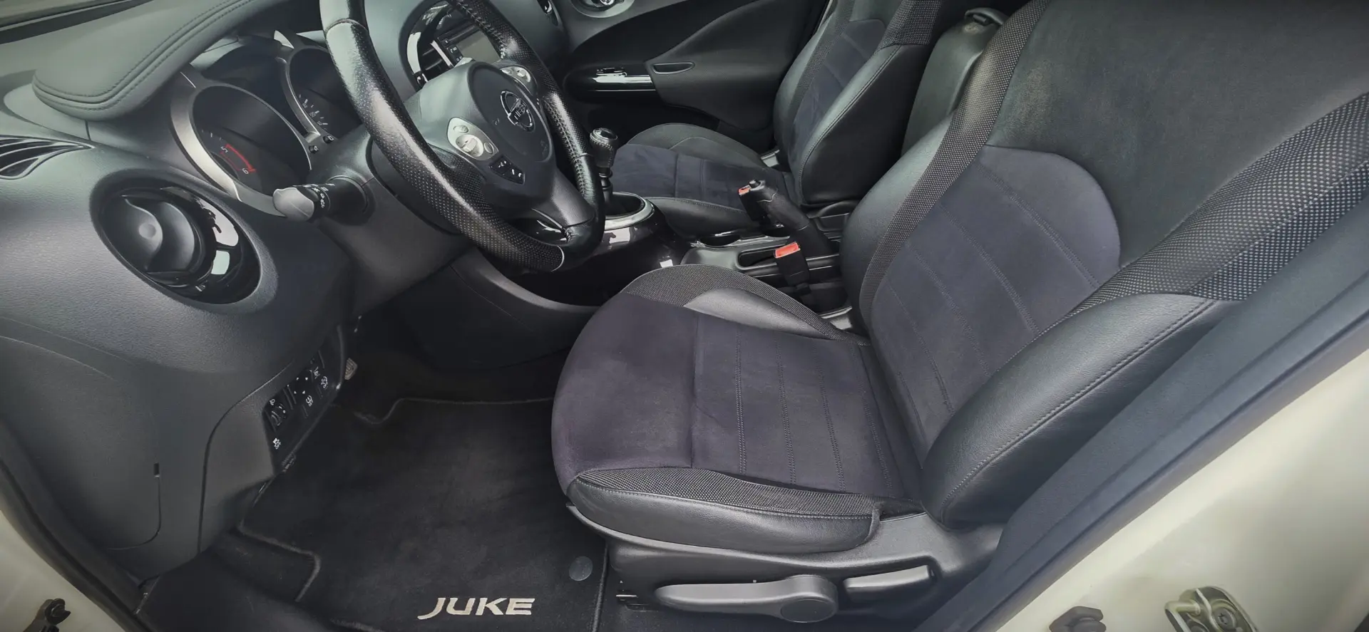 Nissan Juke 1.5 dCi N-Connecta P.Ext.1 Black Tokyo 16