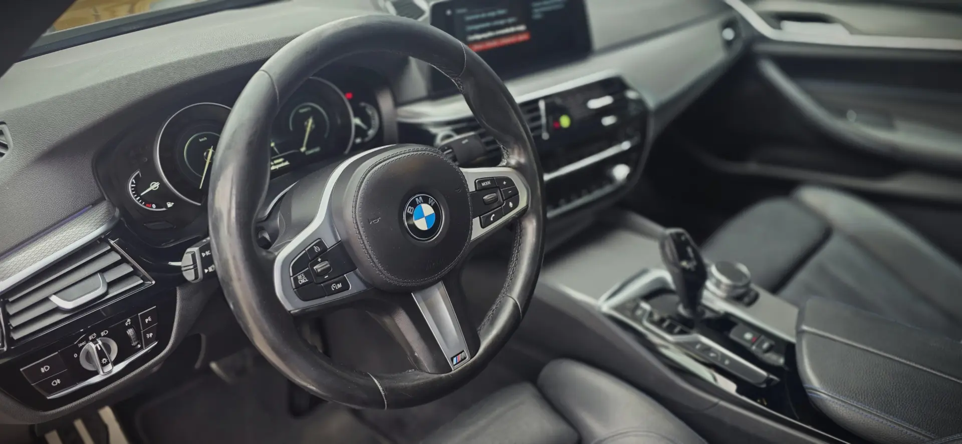 BMW 530 e iPerformance Pack M 16