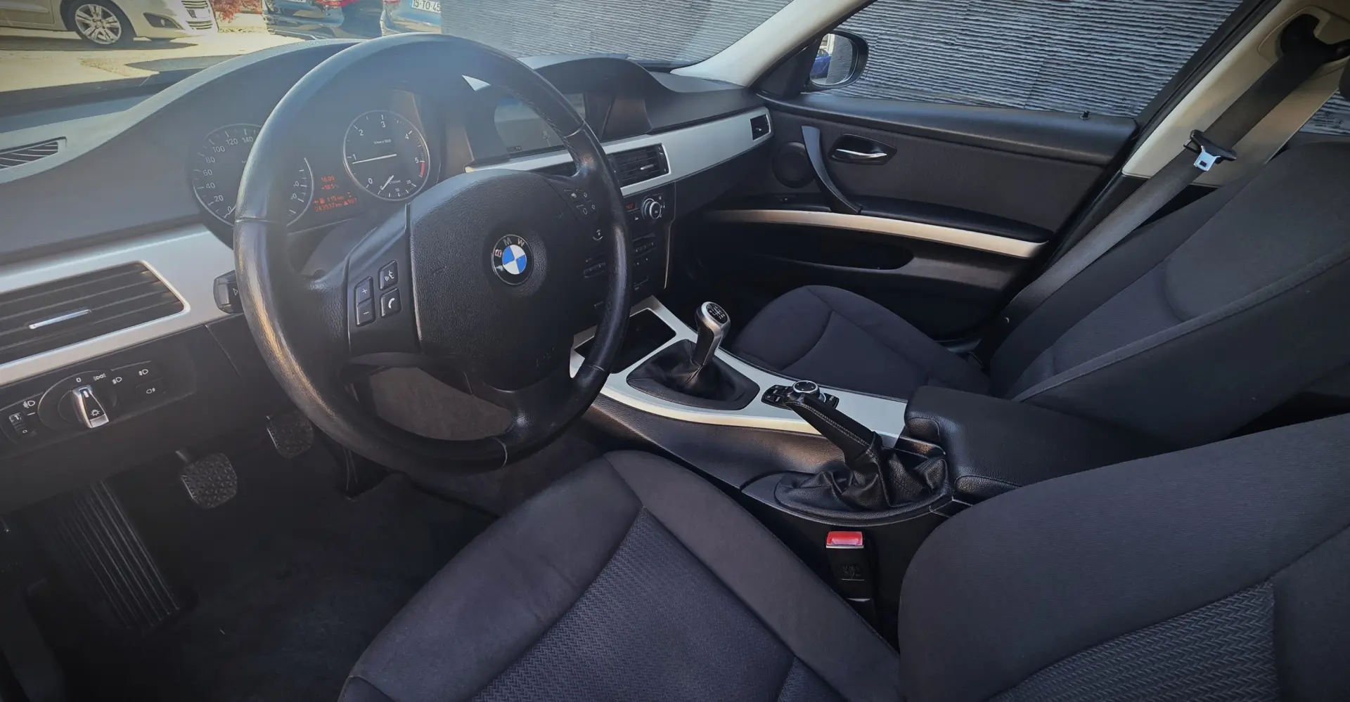 BMW 318 d Line Modern 19
