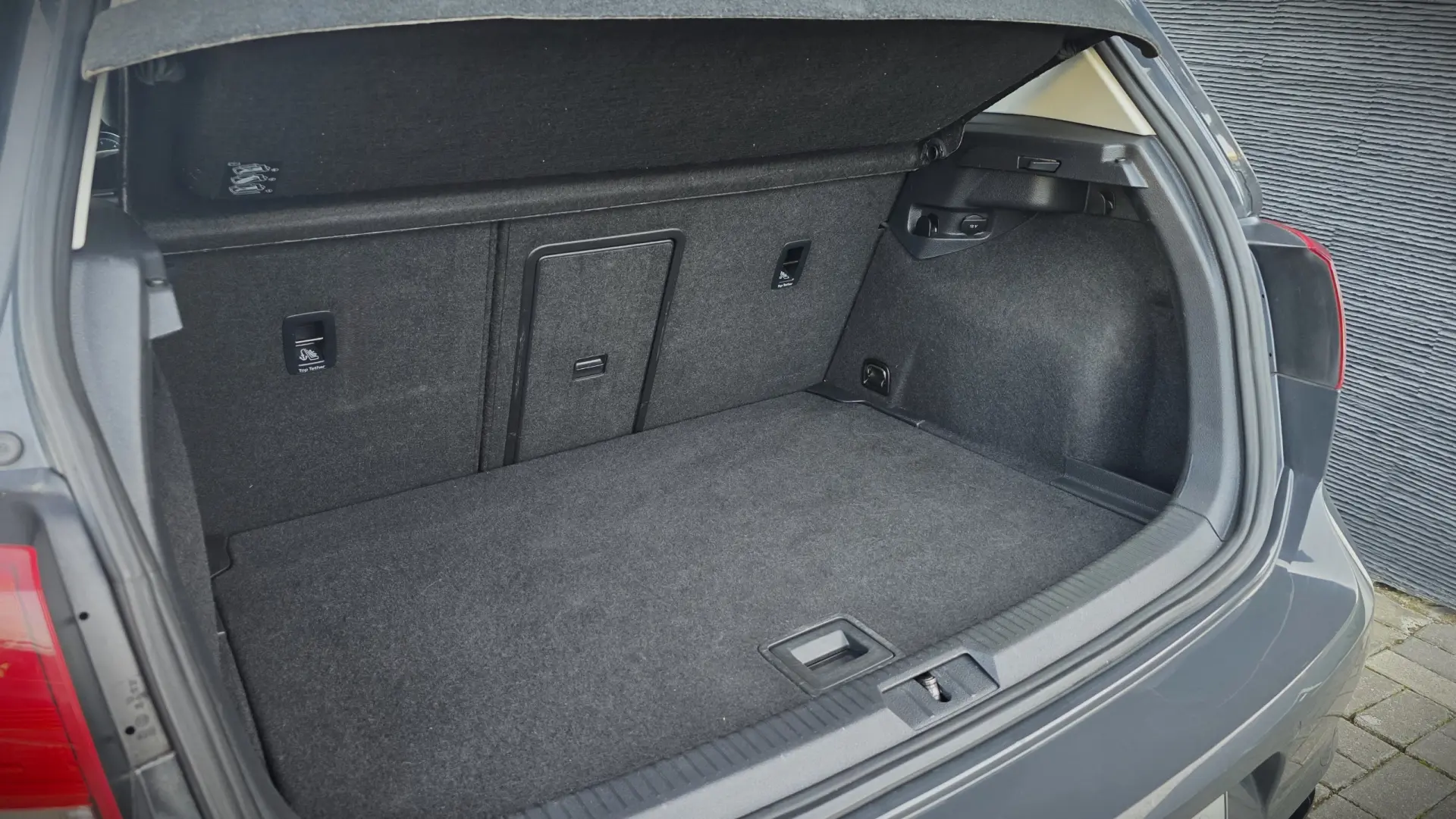 Volkswagen Golf 1.6 TDI KIT EXTERIOR R 30